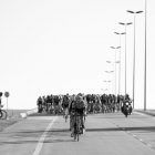 Pelotón ciclista en la Challenge de la Plana